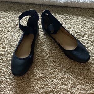 Kimchi blue black ballet flats
